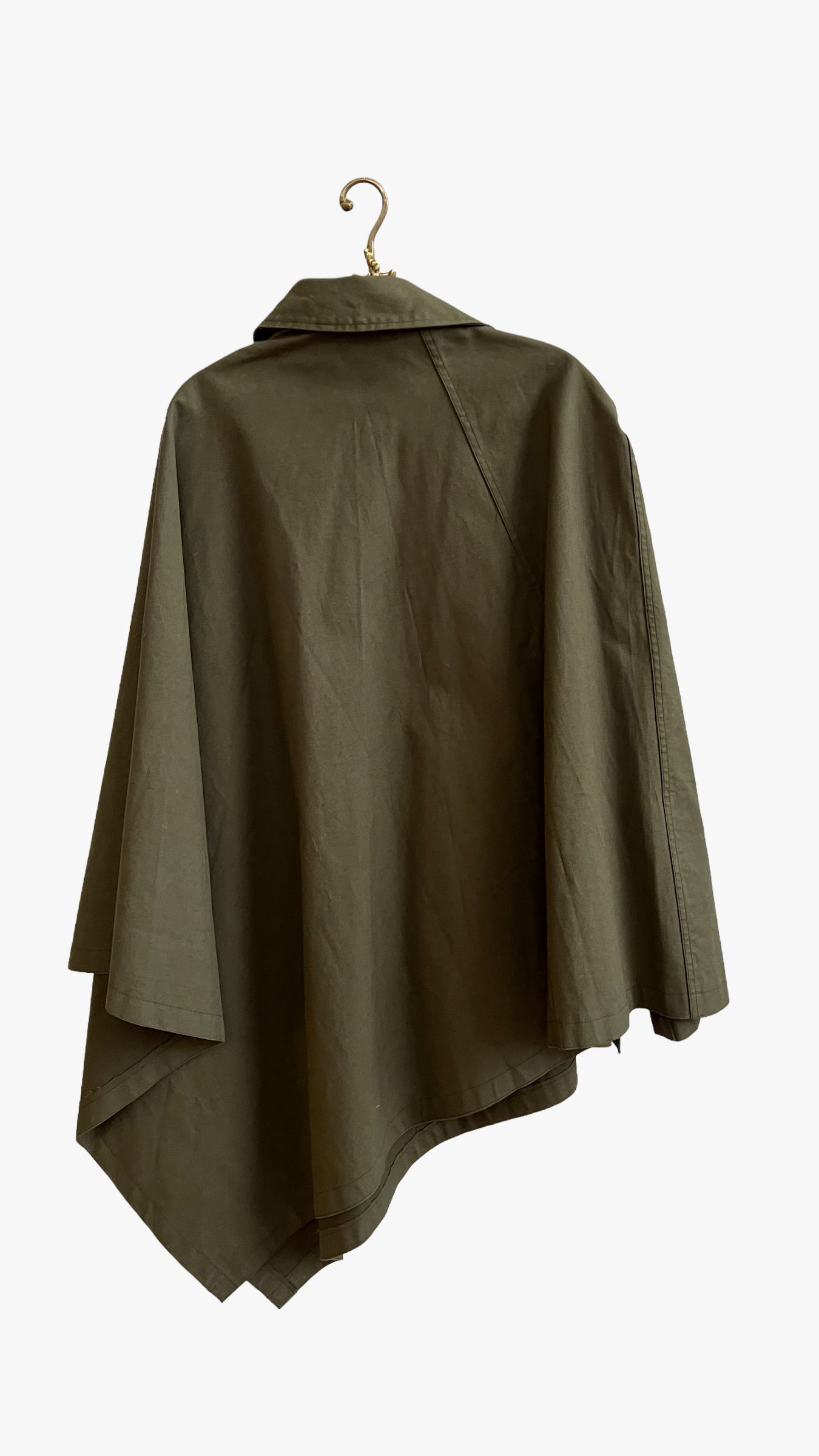 #0014 - PONCHO